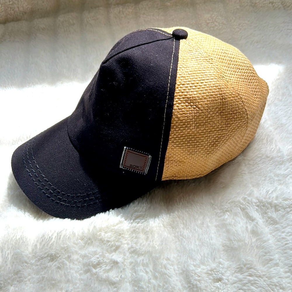 Roxy Incognito Trucker Hat